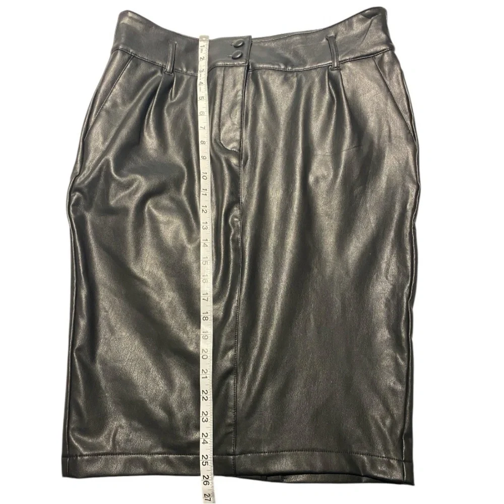 Reitmans Signature Black Pleather Skirt With Pockets Zip Button Closure Size 12 - Picture 8 of 10